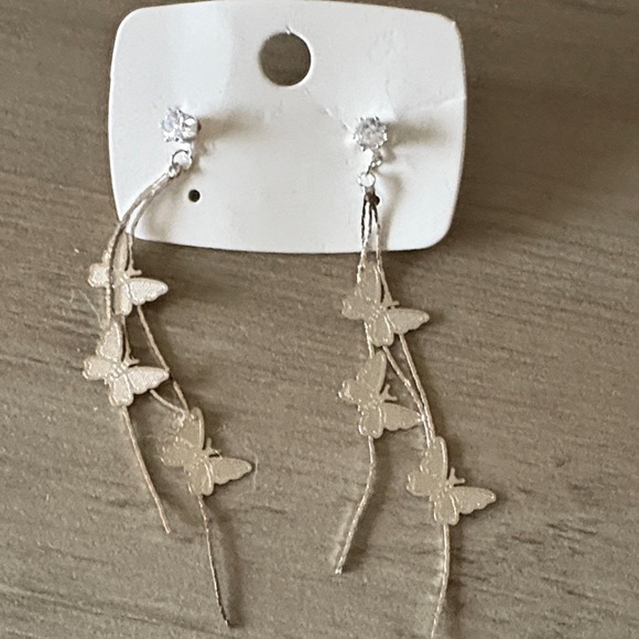 unbranded Jewelry - Silver tone Butterfly Dangle Earrings